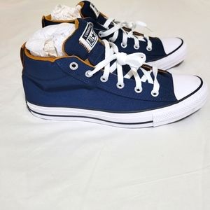 Converse Chuck Taylor All Star Street Mid-Top Sneaker